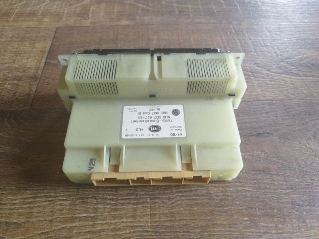 bontott VW BORA Fűtéskapcsoló (digit klímás)