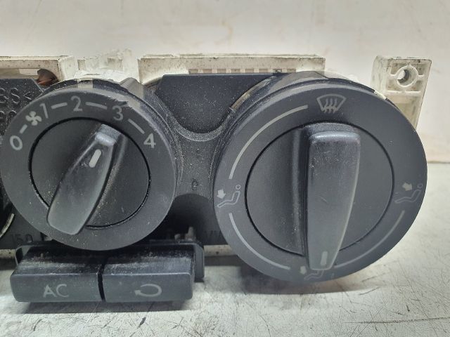 bontott VW BORA Fűtéskapcsoló (manuális klímás)