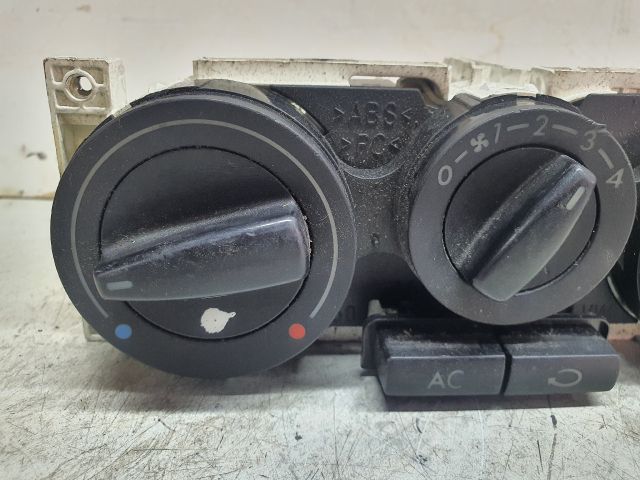 bontott VW BORA Fűtéskapcsoló (manuális klímás)