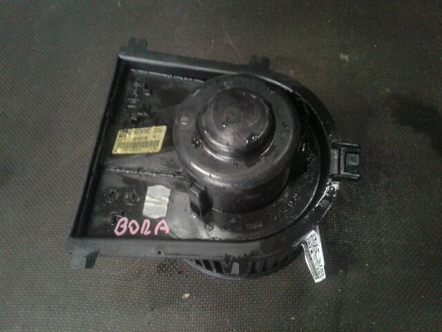 bontott VW BORA Fűtőmotor (Klímás)