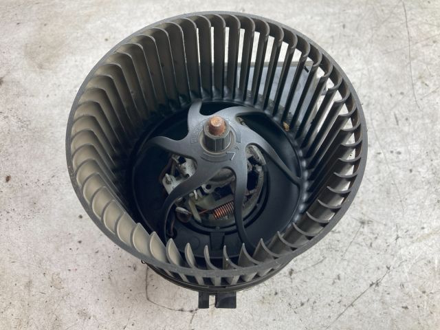 bontott VW BORA Fűtőmotor (Klímás)