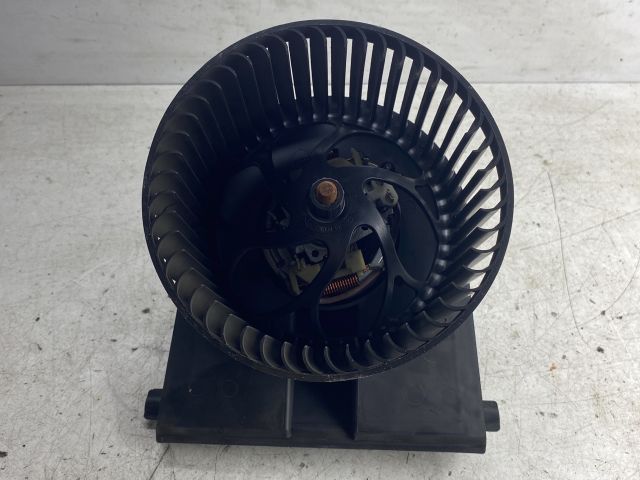 bontott VW BORA Fűtőmotor (Klímás)