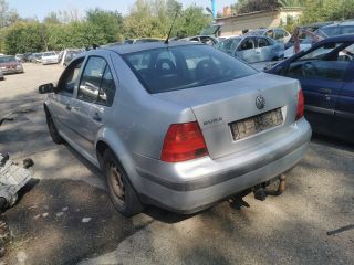 bontott VW BORA Hátsó Lökhárító (Részeivel)