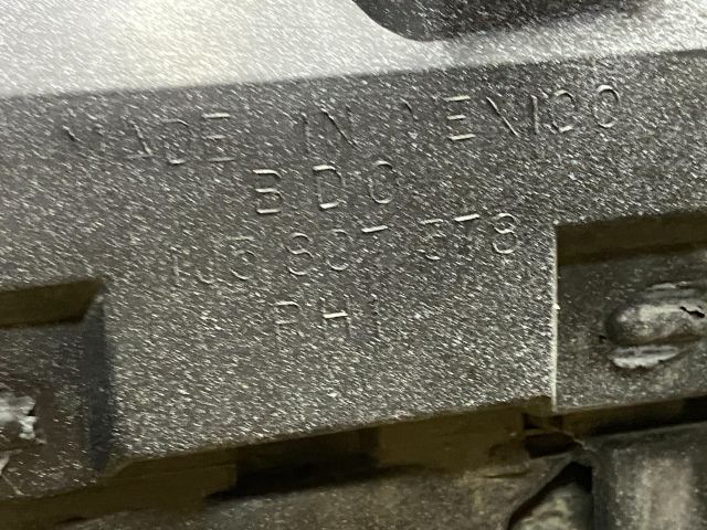 bontott VW BORA Hátsó Lökhárító (Részeivel)