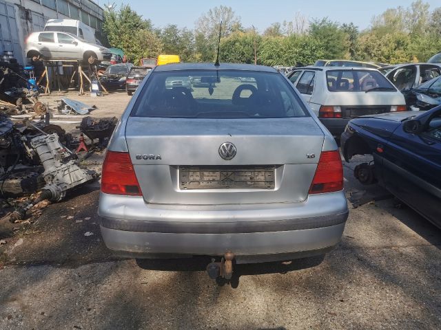 bontott VW BORA Hátsó Lökhárító (Részeivel)