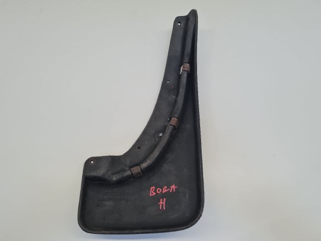 bontott VW BORA Hátsó Sárvédő Gumi Pár