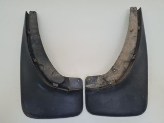 bontott VW BORA Hátsó Sárvédő Gumi Pár