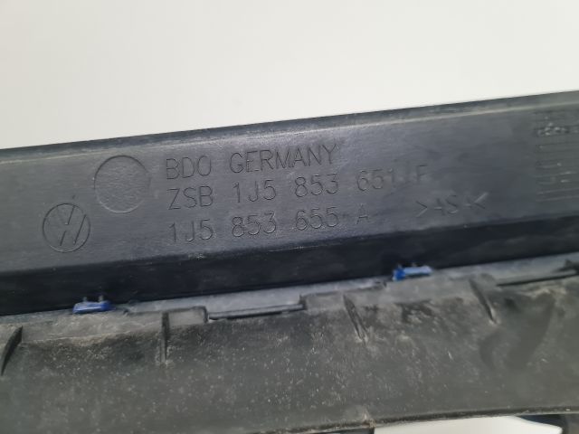 bontott VW BORA Hűtőrács