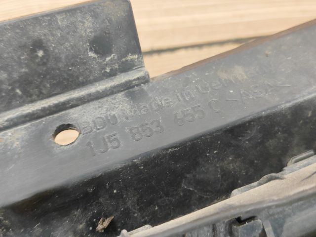 bontott VW BORA Hűtőrács