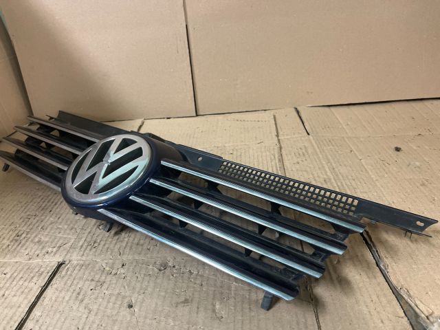bontott VW BORA Hűtőrács