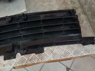 bontott VW BORA Hűtőrács