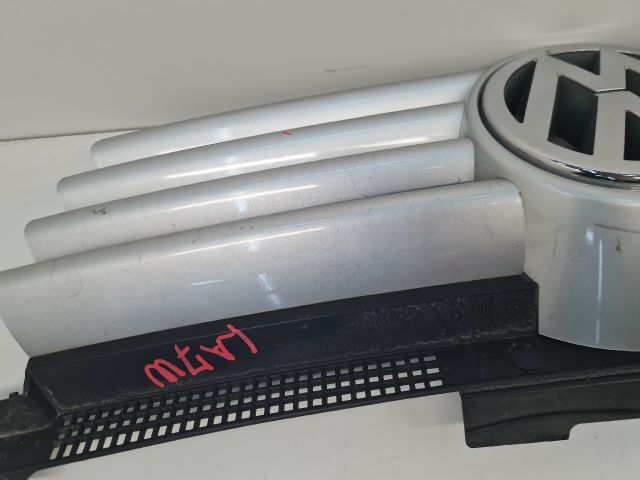 bontott VW BORA Hűtőrács