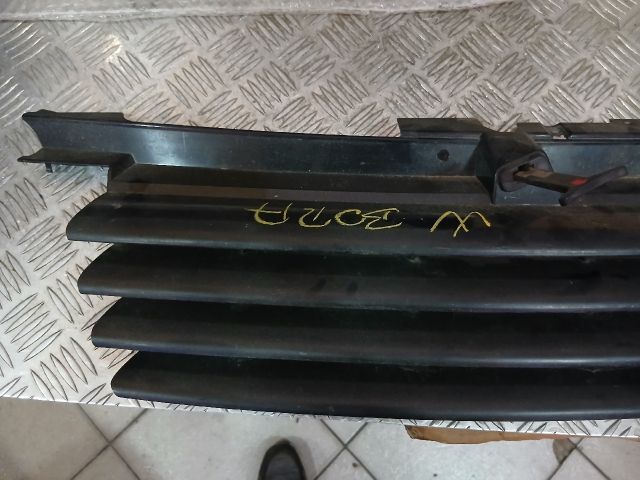 bontott VW BORA Hűtőrács