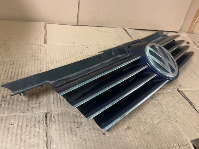 bontott VW BORA Hűtőrács