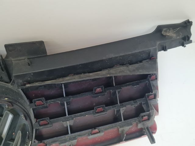 bontott VW BORA Hűtőrács