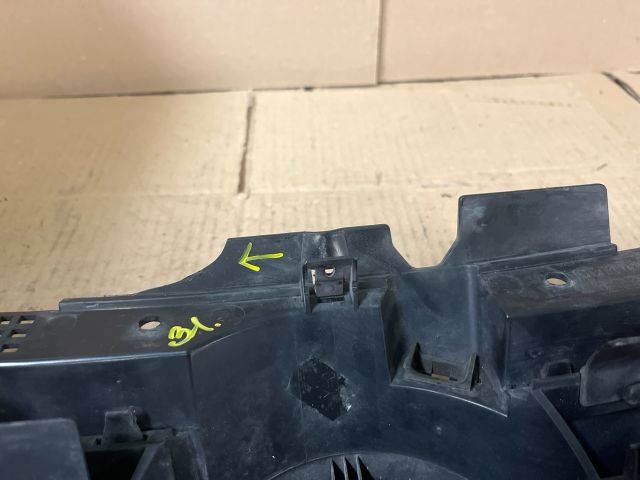 bontott VW BORA Hűtőrács