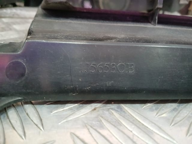 bontott VW BORA Hűtőrács