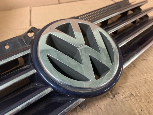 bontott VW BORA Hűtőrács