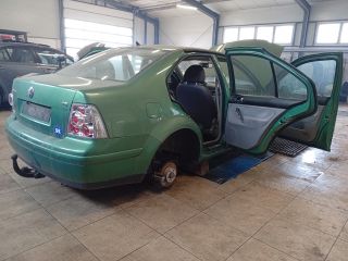 bontott VW BORA Hűtőrács