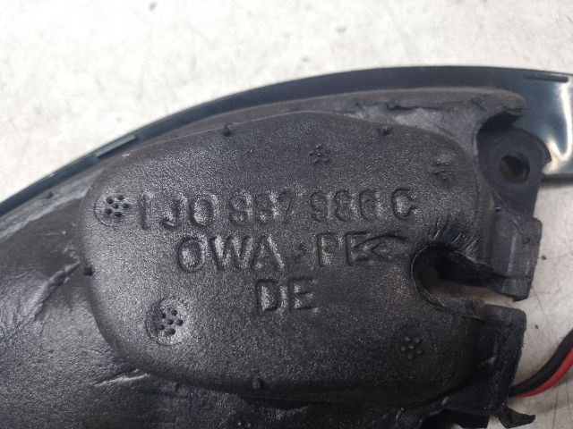 bontott VW BORA Jobb A Oszlop Hangszóró Burkolat