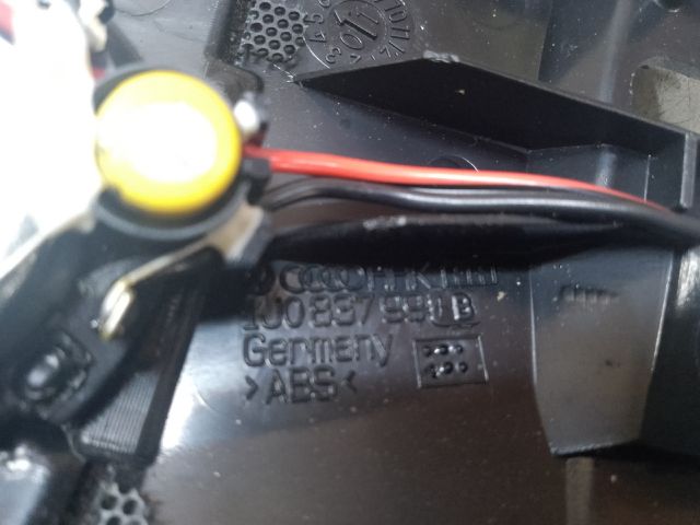 bontott VW BORA Jobb A Oszlop Hangszóró Burkolat