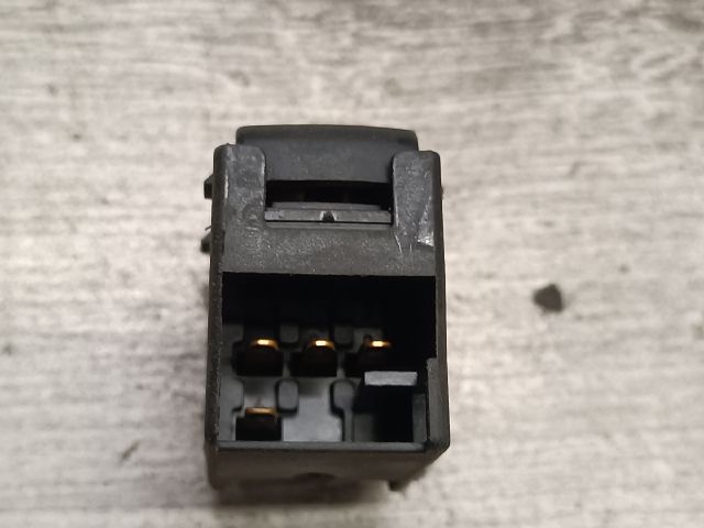 bontott VW BORA Jobb első Ablakemelő Kapcsoló