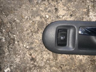 bontott VW BORA Jobb első Ablakemelő Kapcsoló