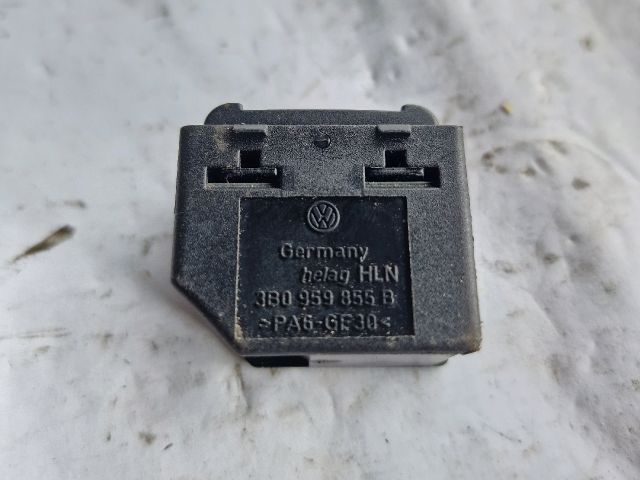 bontott VW BORA Jobb első Ablakemelő Kapcsoló