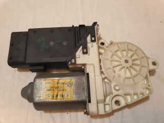 bontott VW BORA Jobb első Ablakemelő Motor