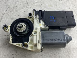 bontott VW BORA Jobb első Ablakemelő Motor