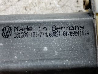 bontott VW BORA Jobb első Ablakemelő Motor