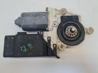 bontott VW BORA Jobb első Ablakemelő Motor