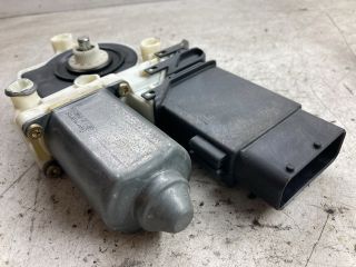 bontott VW BORA Jobb első Ablakemelő Motor