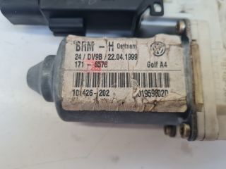 bontott VW BORA Jobb első Ablakemelő Motor