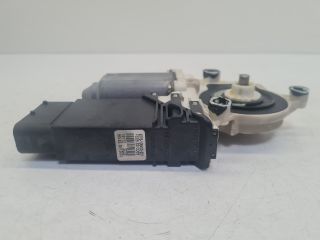 bontott VW BORA Jobb első Ablakemelő Motor