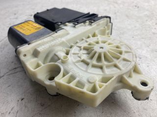 bontott VW BORA Jobb első Ablakemelő Motor