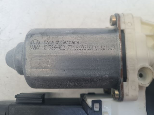 bontott VW BORA Jobb első Ablakemelő Motor