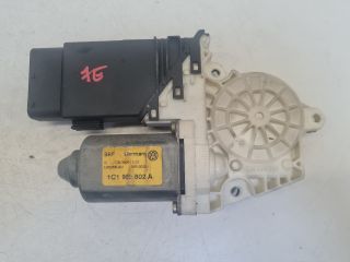bontott VW BORA Jobb első Ablakemelő Motor