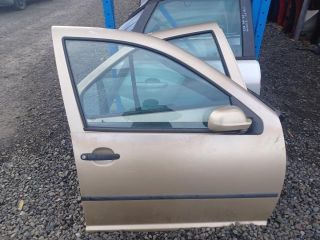 bontott VW BORA Jobb első Ajtó (Üres lemez)