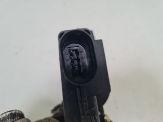 bontott VW BORA Jobb első Ajtózár