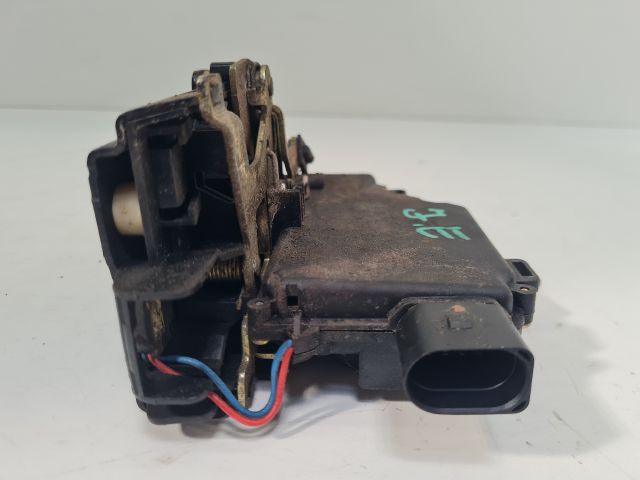 bontott VW BORA Jobb első Ajtózár