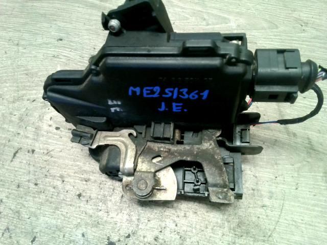 bontott VW BORA Jobb első Ajtózár