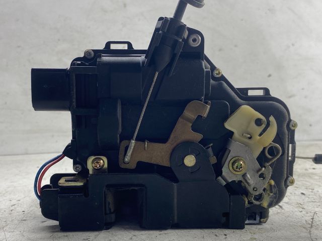 bontott VW BORA Jobb első Ajtózár