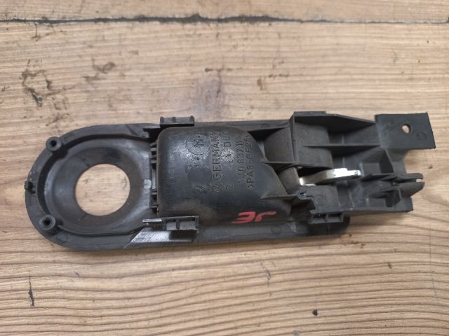 bontott VW BORA Jobb első Belső Kilincs