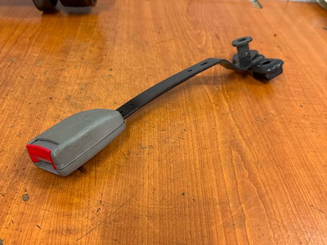 bontott VW BORA Jobb első Biztonsági Öv Csat