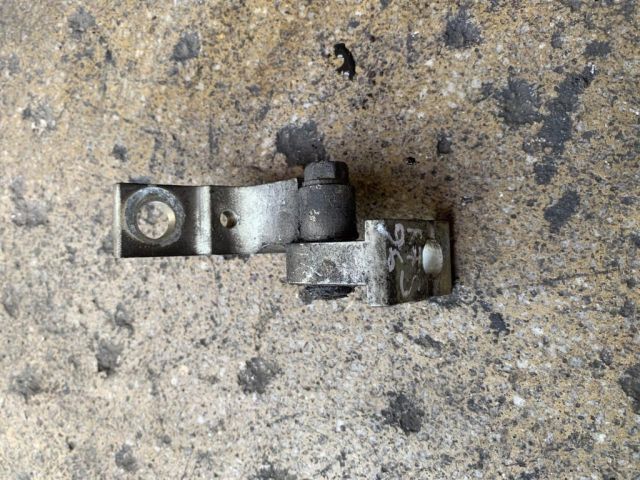 bontott VW BORA Jobb első Felső Zsanér