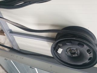 bontott VW BORA Jobb első Gumikéder