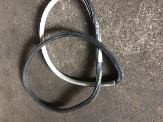 bontott VW BORA Jobb első Gumikéder