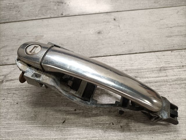 bontott VW BORA Jobb első Külső Kilincs