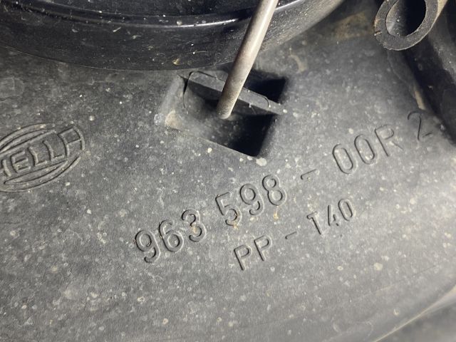 bontott VW BORA Jobb Fényszóró